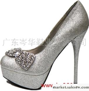 供應  鞋外貿原單清倉銀色單鞋超高跟防水臺女鞋婚鞋閃光串珠蝴蝶結酒店工廠,批發,進口,代購