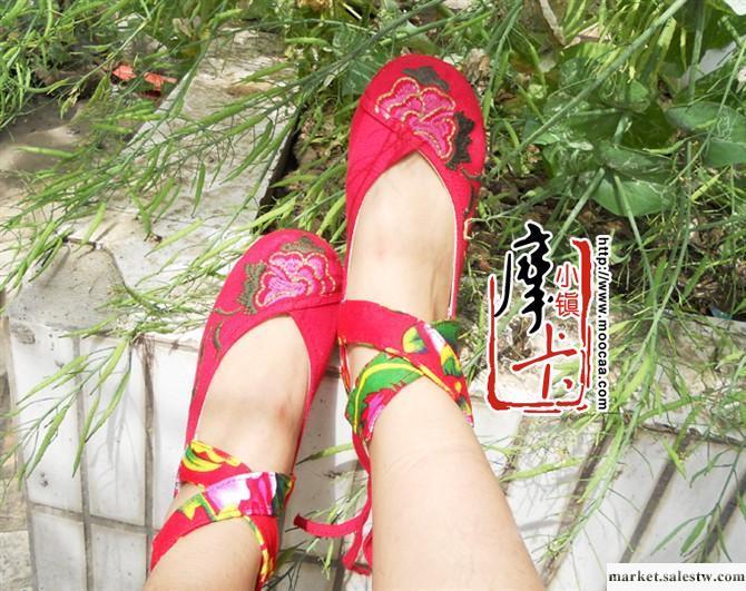 供應【2011女鞋新款】時尚繡花鞋 民族風休閑款工廠,批發,進口,代購