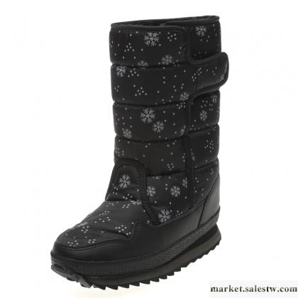 供應韓都衣舍女鞋秋冬新品魔術貼中筒女式雪地靴SH2076工廠,批發,進口,代購