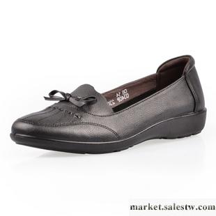 供應2011秋冬新款單鞋 全真皮女鞋子平底女鞋中老年皮鞋 媽媽鞋 0340工廠,批發,進口,代購