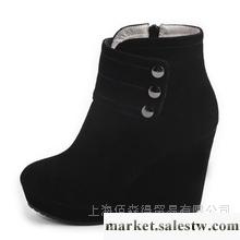 供應佰森得 美她們2012歐美秋冬新款女鞋防水臺磨砂皮坡跟短靴真皮雪地靴工廠,批發,進口,代購