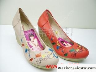 供應名典女鞋單鞋彩繪坡跟舒適韓版女鞋13911二色工廠,批發,進口,代購