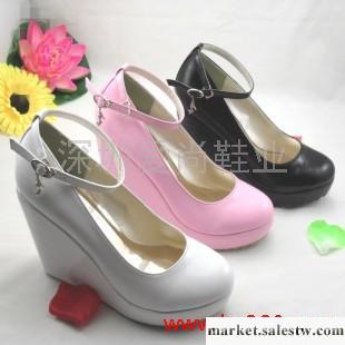 供應單鞋 新款秋鞋腳腕扣帶圓頭超高跟女鞋 防水臺坡跟單鞋小碼鞋大碼鞋工廠,批發,進口,代購