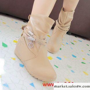 供應靴子 韓版潮流新品內增高保暖金屬環鏈鉚釘軟面皮馬丁靴騎士靴子女鞋工廠,批發,進口,代購