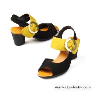 供應2012新款正品涼拖粗跟鏤空磨砂真皮女鞋 女涼鞋 魚嘴魔術貼高跟鞋工廠,批發,進口,代購