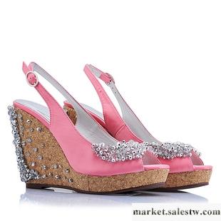 供應2012新款女鞋 晚宴鞋 韓版防水臺厚底 魚嘴 坡跟 涼鞋工廠,批發,進口,代購