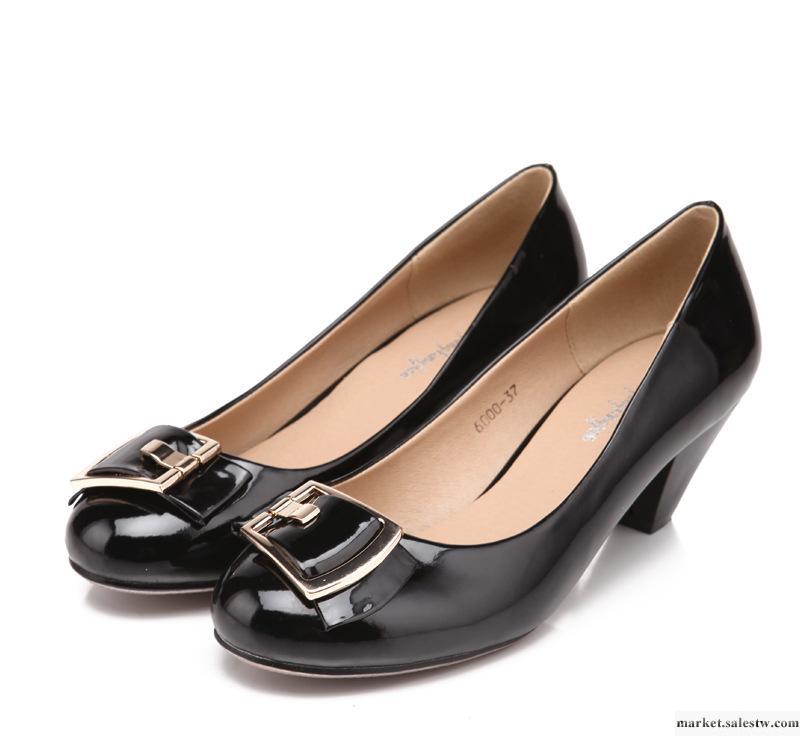 新款女鞋秋季漆皮女鞋中跟鞋單鞋女媽媽鞋歐美女鞋職業單鞋工廠,批發,進口,代購