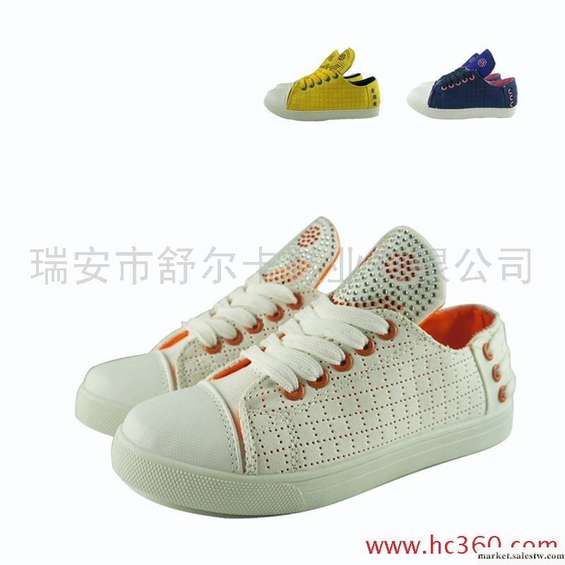 供應新款夏女鞋后跟個性系帶低幫女子鞋帆布單鞋平底特價沖孔熊貓鞋工廠,批發,進口,代購