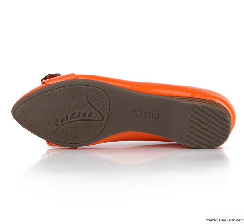 新款女鞋秋季尖頭低幫鞋豆豆鞋低跟鞋單鞋職業女單鞋媽媽鞋工廠,批發,進口,代購