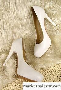 供應真皮女鞋|真皮男鞋|休閑女鞋|慧聰網推薦優質供應商工廠,批發,進口,代購