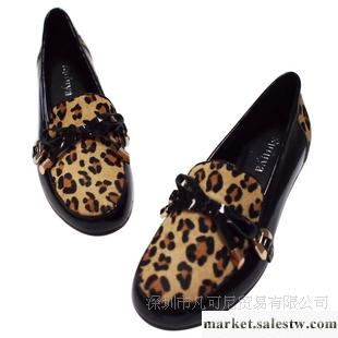 2012新款 淺口平底單鞋豹紋拼接牛皮單鞋 豆豆平跟漆皮女鞋娃娃鞋工廠,批發,進口,代購