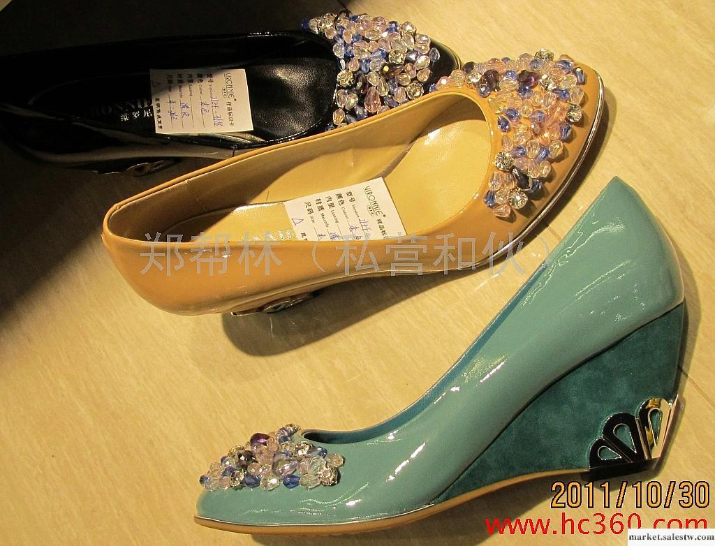 供應2012日韓時尚新款，真皮，內增高牛漆皮單鞋女鞋ZN000046工廠,批發,進口,代購