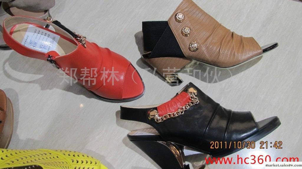 供應2012時尚新款，真皮，中跟牛皮涼鞋女鞋ZN000056工廠,批發,進口,代購