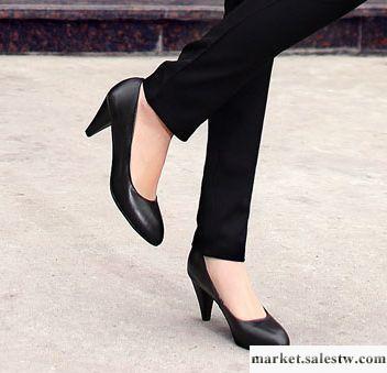 廠家批發2012春款2-1尖頭 圓頭 中跟職業  真皮單鞋 女鞋 皮鞋工廠,批發,進口,代購