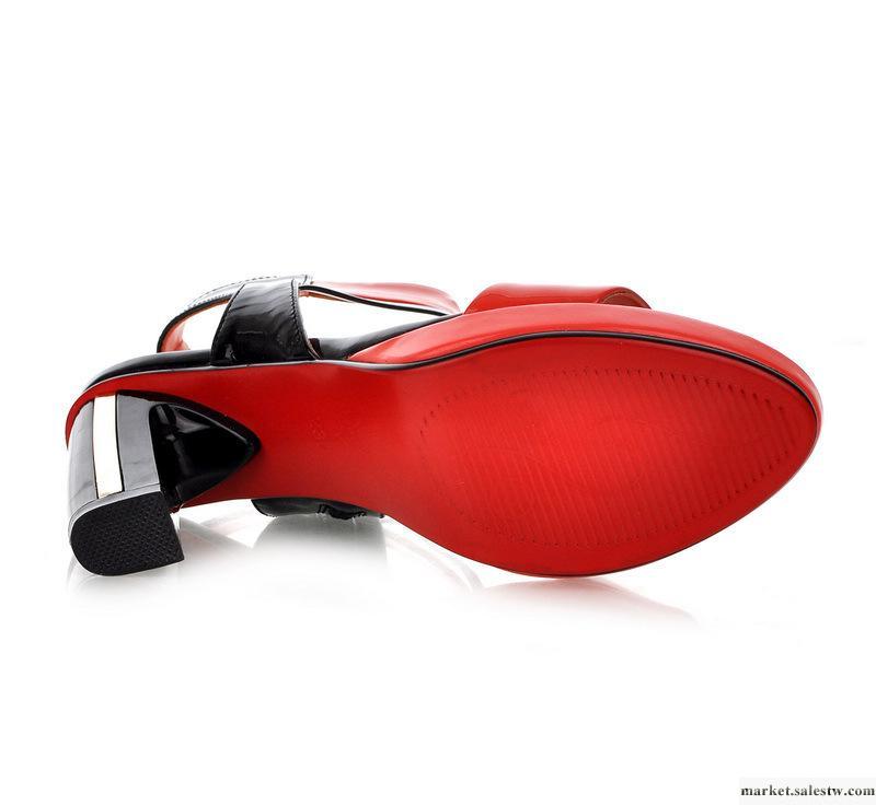 女鞋 批發2012新款M5135真皮涼鞋高跟鞋防水臺靚麗水鉆女式涼皮鞋工廠,批發,進口,代購