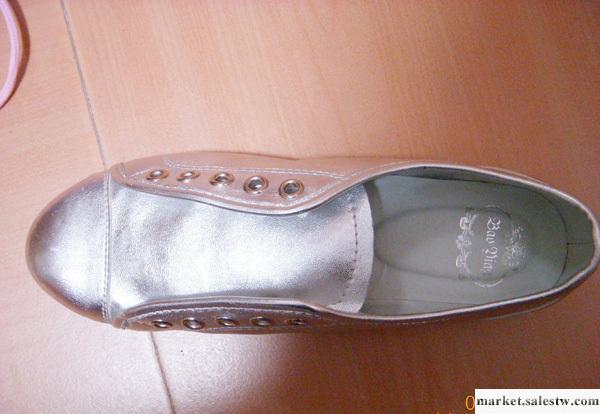 供應平跟鞋，單鞋，秋鞋，韓版女鞋，韓版休閑鞋，帆布鞋工廠,批發,進口,代購