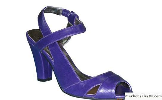 供應新款涼鞋，高跟鞋，外貿涼鞋，時尚涼鞋，高跟女鞋工廠,批發,進口,代購