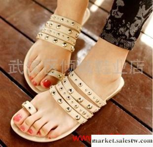 供應2012新款涼鞋優質PU蘑菇鉚釘時尚休閑甜美套趾平跟涼拖鞋女鞋工廠,批發,進口,代購