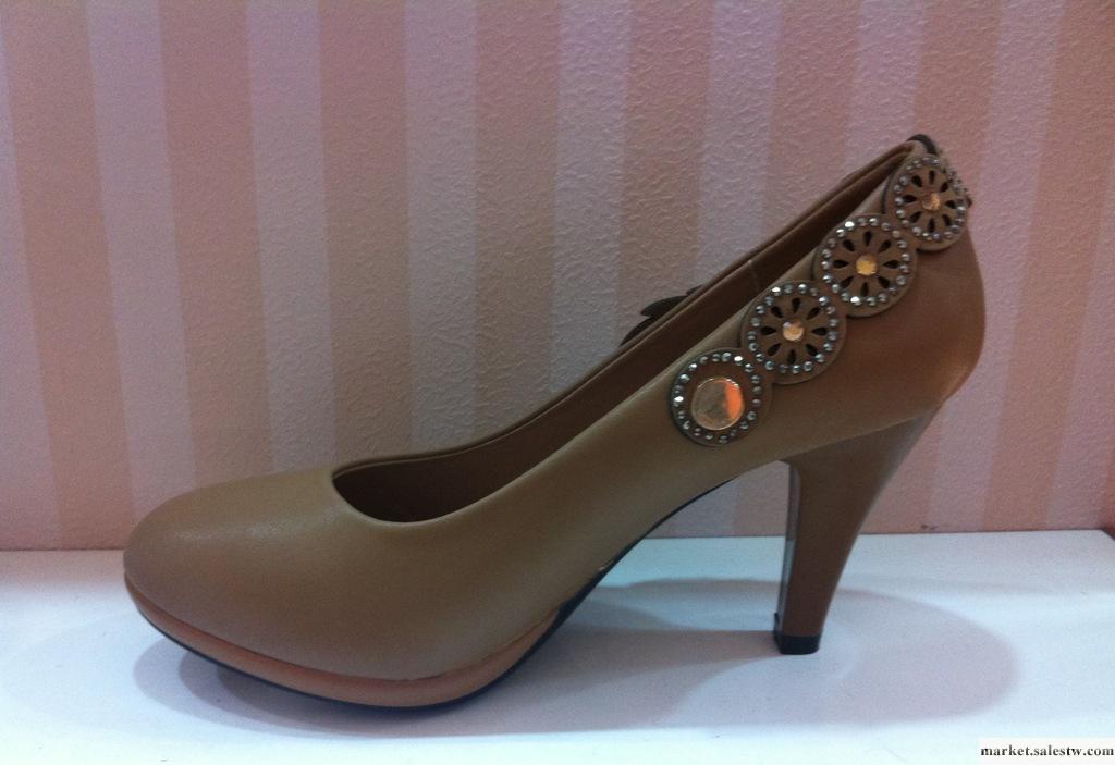 2012年路安達爆款 時裝女鞋 單鞋高跟羊紋0226 大眾女鞋批發・進口・工廠・代買・代購