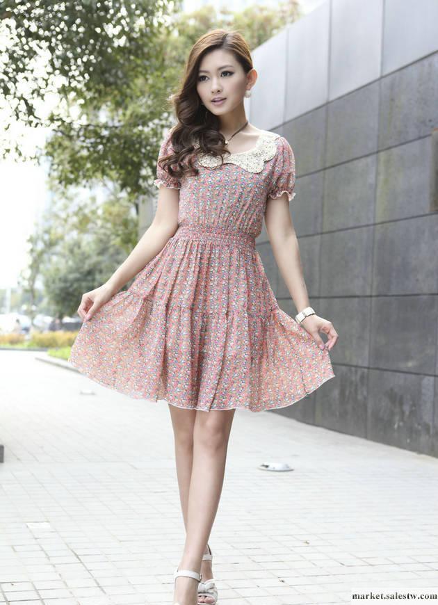 衣露薇正品2012夏季新品韓版蕾絲花邊碎花雪紡圓領短裙短袖連衣裙工廠,批發,進口,代購