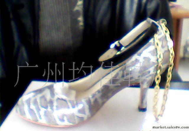 [蛇紋真皮女鞋】廠家細跟淺口環帶金屬鏈蛇紋真皮高檔女鞋工廠,批發,進口,代購