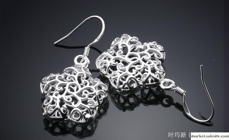 廠家直銷 925銀耳環 韓版  鏤空梅花耳吊 RHY062510工廠,批發,進口,代購