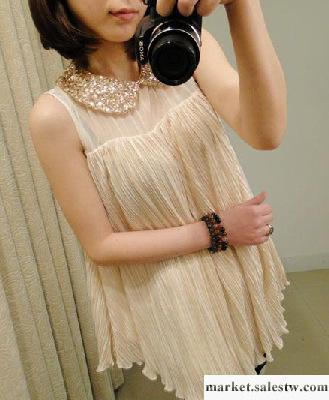 2012夏季新款 韓版 亮片小翻領  不規則下擺 百褶    娃娃衫工廠,批發,進口,代購