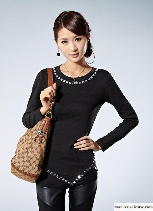 供應2011長袖亮片T恤時尚修身韓版女裝工廠,批發,進口,代購