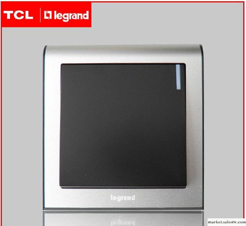 供應TCL羅格朗K5經典系列黑框玉石銀邊+黑芯單開雙控帶LED燈開關工廠,批發,進口,代購