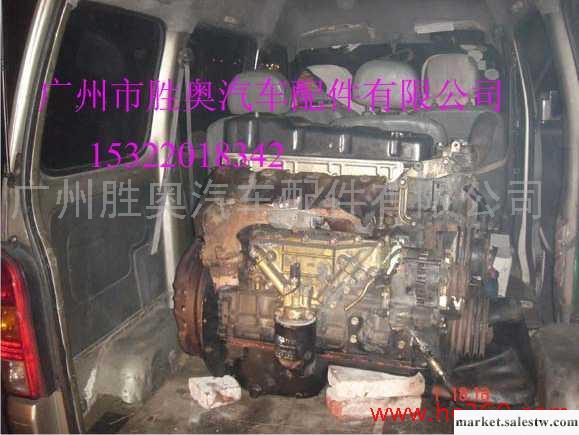 供應奔馳E300汽車配件.副廠件,拆工廠,批發,進口,代購