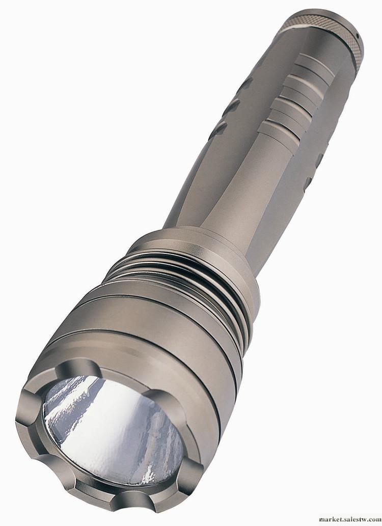 供應2011最新款5W強光手電筒18650鋁合金CREE強光大功率LED手電筒工廠,批發,進口,代購