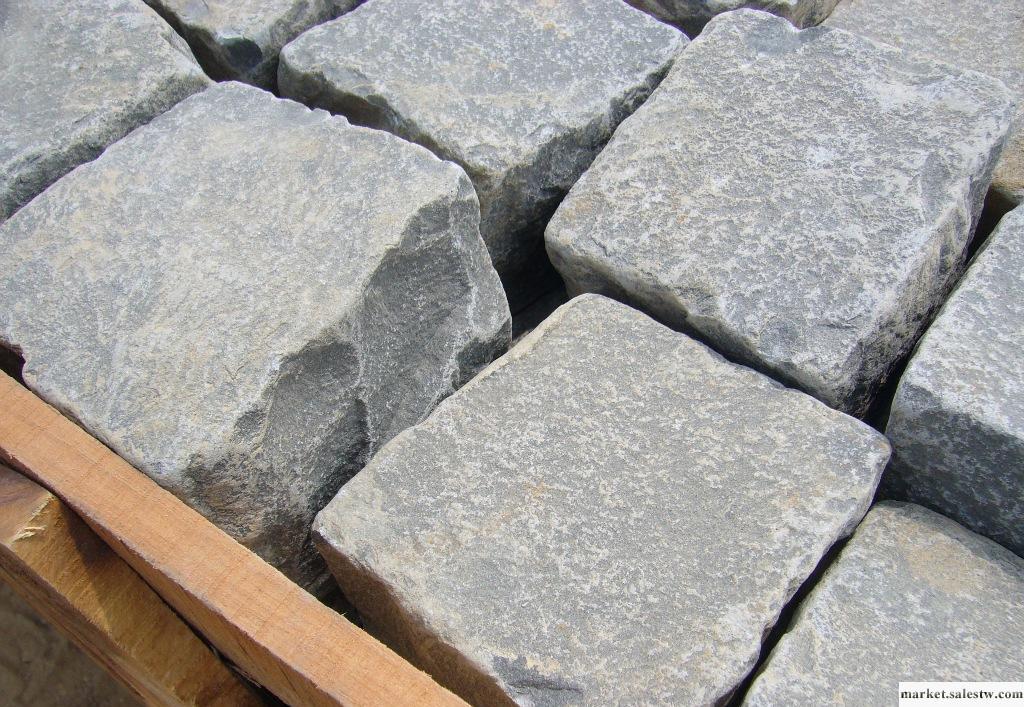 各種花崗巖石材自然面滾筒小方塊鋪路石(圖)工廠,批發,進口,代購
