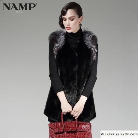 供應品牌女裝 NAMP2012秋裝新品水貂皮草馬甲修身 特價銀狐馬甲工廠,批發,進口,代購