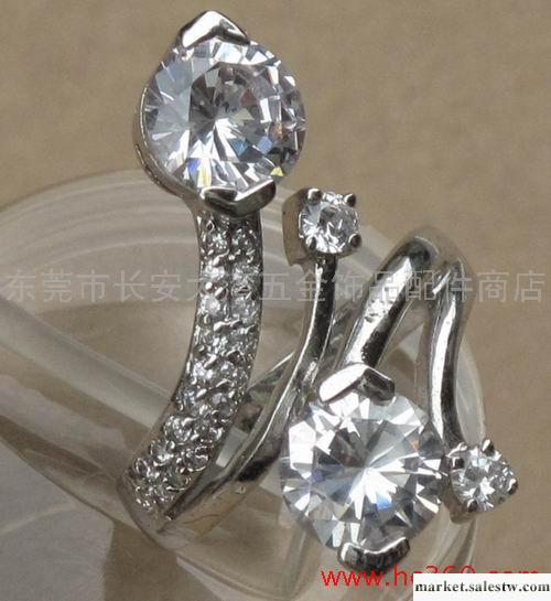 供應供應925純銀戒指 耳環 時尚胸花 流行工藝品 流行飾品工廠,批發,進口,代購