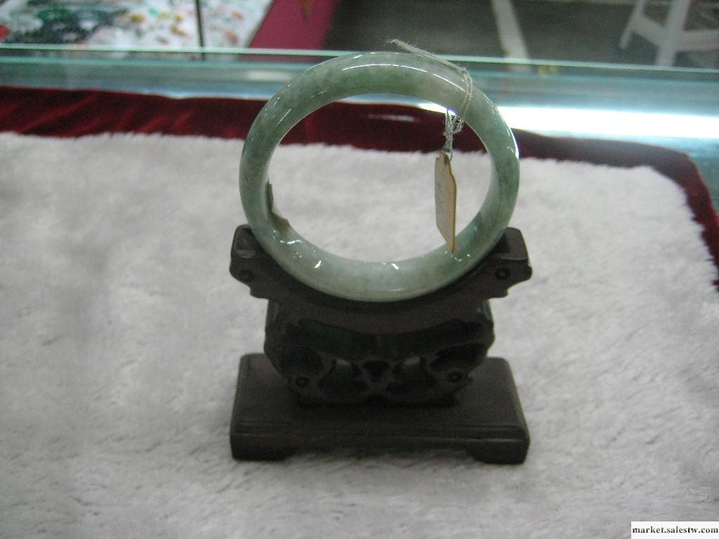 供應陽綠飄花翡翠手鐲200工廠,批發,進口,代購