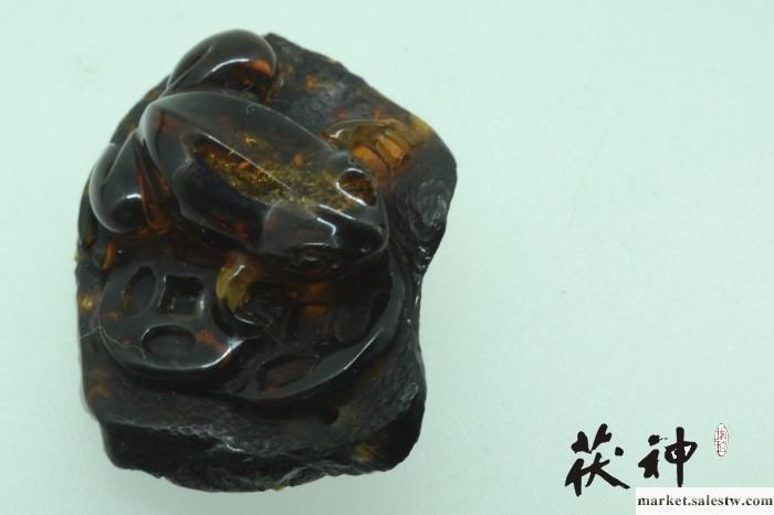 供應茯神 SFTD12060422撫順琥珀雕件金錢蛙工廠,批發,進口,代購