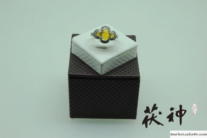 供應茯神撫順天然琥珀925銀戒指工廠,批發,進口,代購