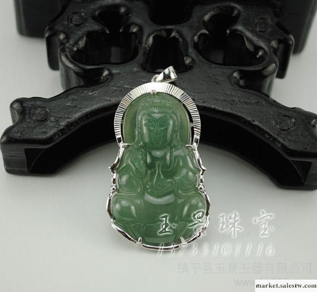 佩戴翡翠的好處之一：有益健康戴玉有益于健康，有其客觀依據。明代偉大的醫學家李珍在其傳世之作《本草綱目》中記載，玉石具有“除中熱、解煩悶、潤心肺、助聲喉、滋毛發、養五臟、疏血脈、明耳目&he工廠,批發,進口,代購