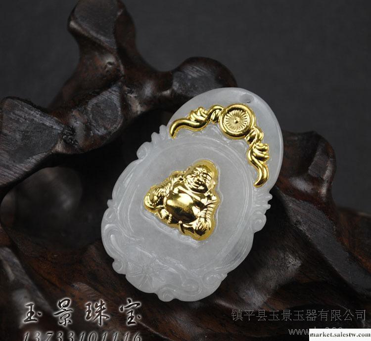 佩戴翡翠的好處之一：有益健康戴玉有益于健康，有其客觀依據。明代偉大的醫學家李珍在其傳世之作《本草綱目》中記載，玉石具有“除中熱、解煩悶、潤心肺、助聲喉、滋毛發、養五臟、疏血脈、明耳目&he工廠,批發,進口,代購