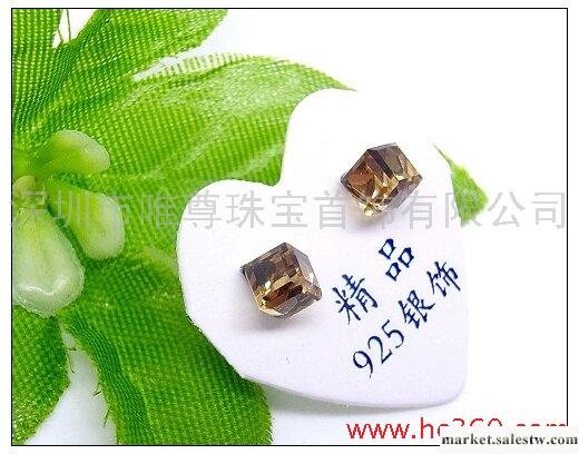 供應唯尊4mm方形晶石耳釘工廠,批發,進口,代購