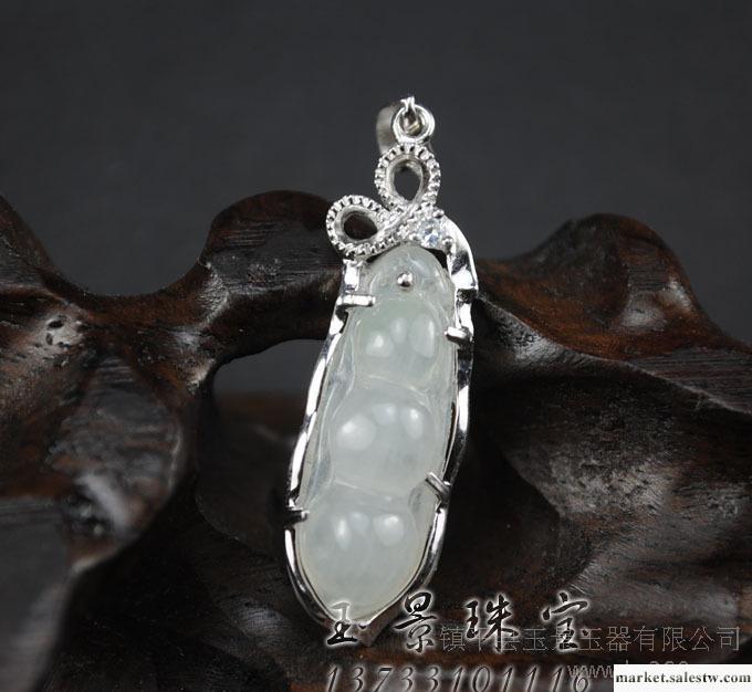 佩戴翡翠的好處之一：有益健康戴玉有益于健康，有其客觀依據。明代偉大的醫學家李珍在其傳世之作《本草綱目》中記載，玉石具有“除中熱、解煩悶、潤心肺、助聲喉、滋毛發、養五臟、疏血脈、明耳目&he工廠,批發,進口,代購