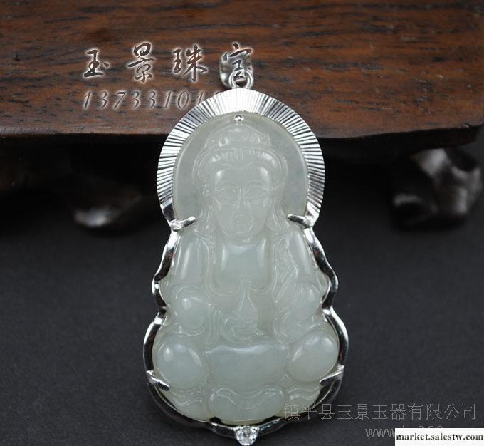 佩戴翡翠的好處之一：有益健康戴玉有益于健康，有其客觀依據。明代偉大的醫學家李珍在其傳世之作《本草綱目》中記載，玉石具有“除中熱、解煩悶、潤心肺、助聲喉、滋毛發、養五臟、疏血脈、明耳目&he工廠,批發,進口,代購