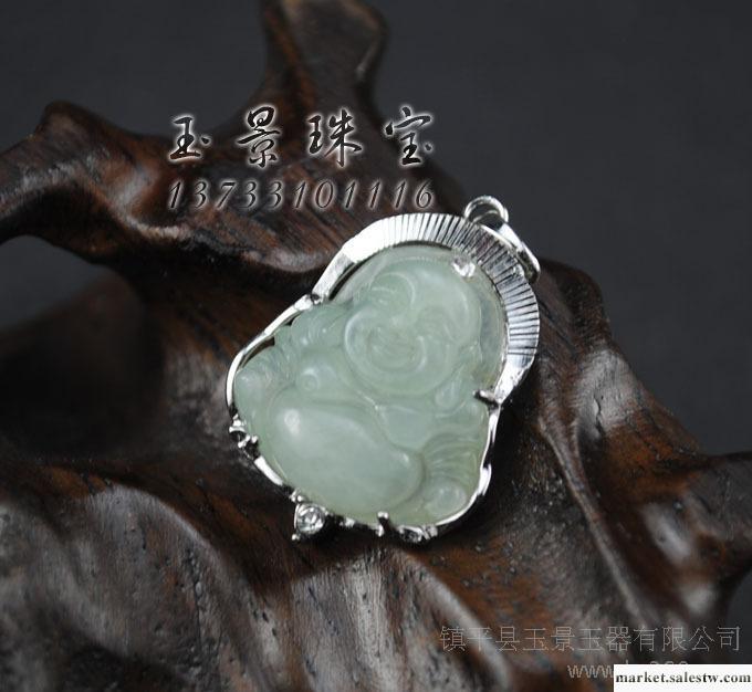 佩戴翡翠的好處之一：有益健康戴玉有益于健康，有其客觀依據。明代偉大的醫學家李珍在其傳世之作《本草綱目》中記載，玉石具有“除中熱、解煩悶、潤心肺、助聲喉、滋毛發、養五臟、疏血脈、明耳目&he工廠,批發,進口,代購