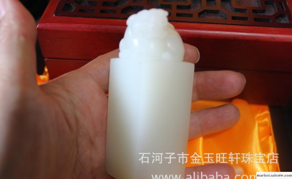 新疆和田玉羊脂玉章丕 精致雕刻手把件 和田玉手玩件批發工廠,批發,進口,代購