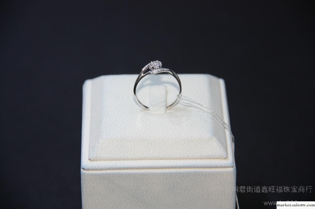 供應鑫旺福珠寶 絢麗 白18K金女式排鑲鉆石戒指 結婚鉆戒 黃金交易工廠,批發,進口,代購