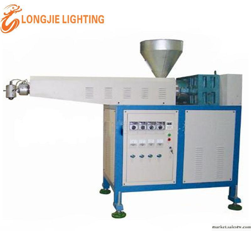 供應出售LED樹燈生產用設備：55樹皮機、包皮機、擠出機工廠,批發,進口,代購