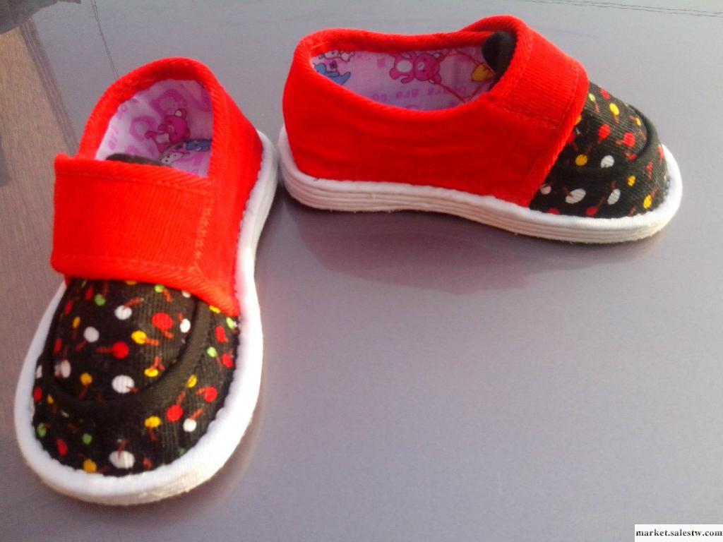 供應2013春季新款兒童手工布鞋工廠,批發,進口,代購