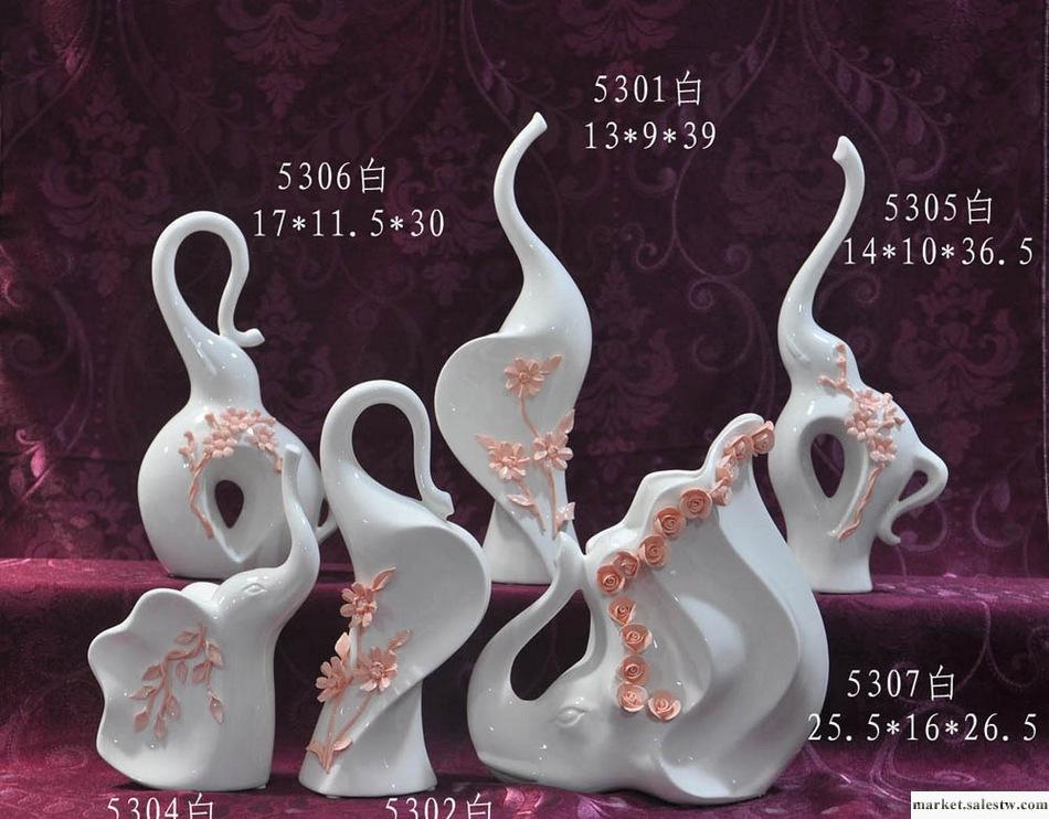 Q陶瓷擺件 D骨瓷花瓶 家居擺設 手工花瓶 現代藝術 捏花 工藝禮品批發・進口・工廠・代買・代購
